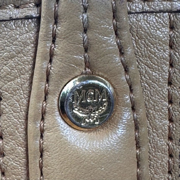 MCM Reversible Liz Vicetos Tote Bag - Picture 7 of 15